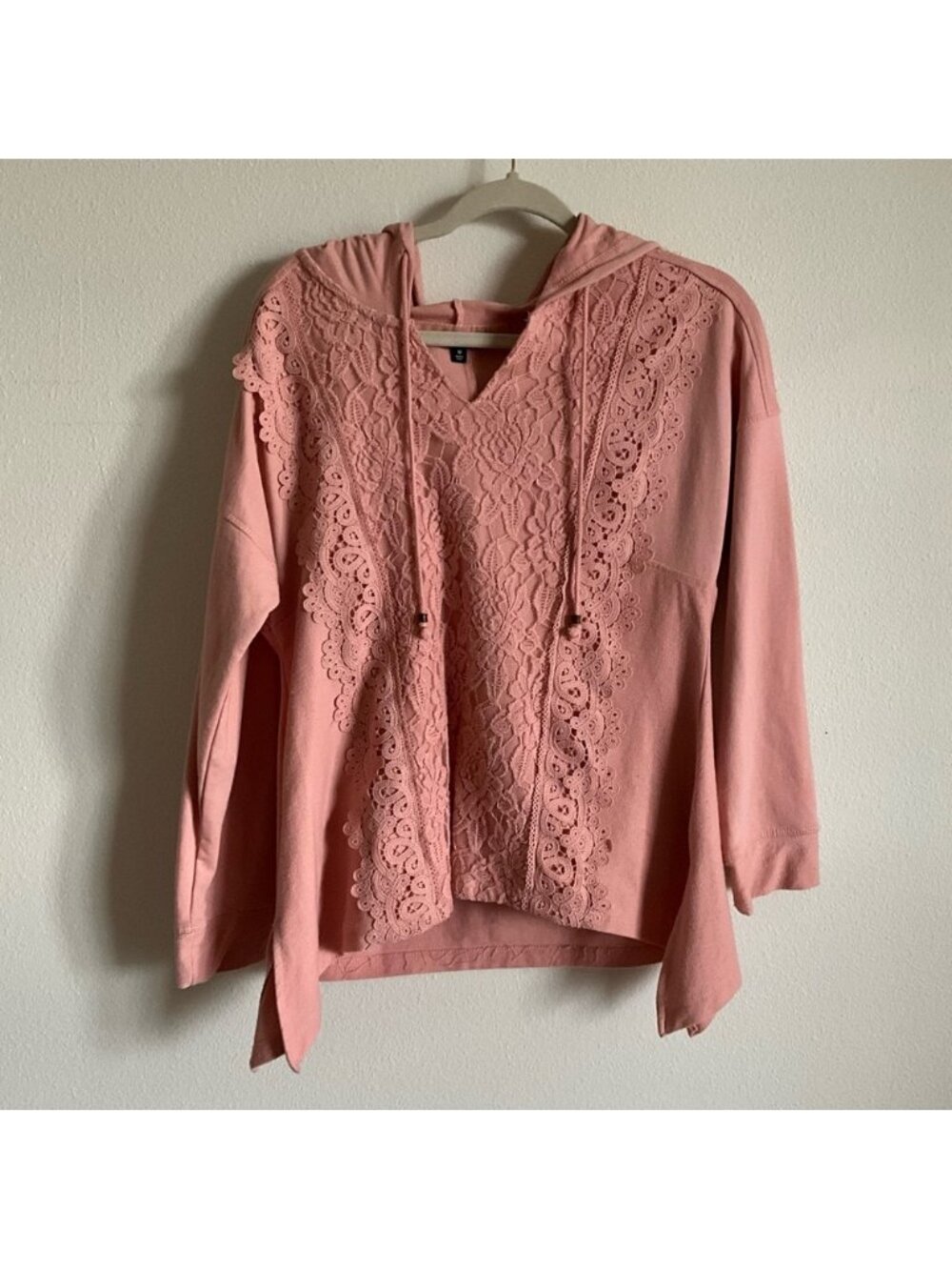 Hannah Blush Lace Accent Hoodie Medium